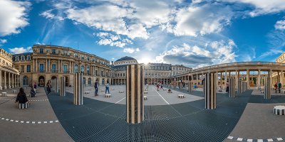 Colonnes de Buren