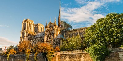 Cathédrale Notre Dame avant et après l'incendie 