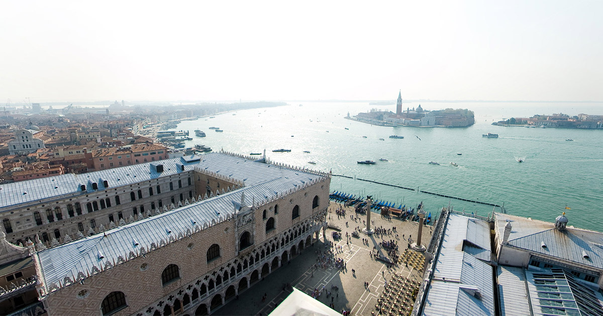 Le Campanile - Vue sur les toits de Venise