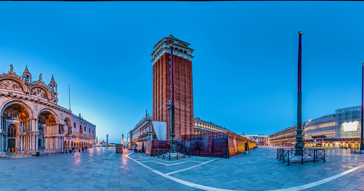 La Place Saint Marc - Piazza di San Marco