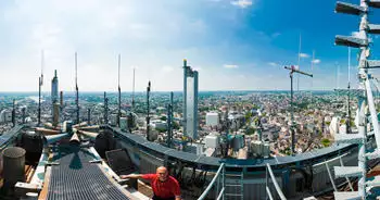 Sur le toit de la Tour de Bretagne