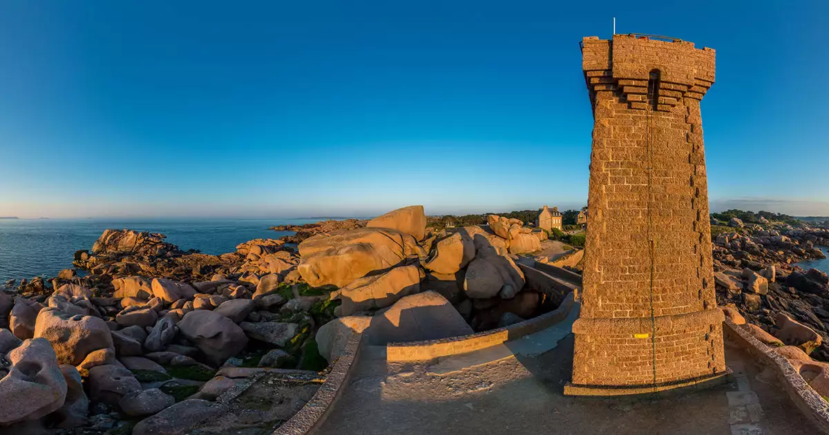 Le Phare de Men-Ruz -Ploumanac'h - Côtes-d'Armor