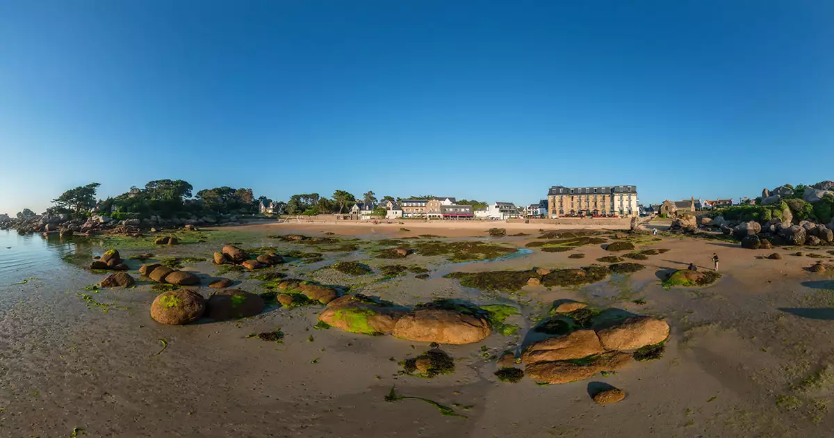 La plage de Saint Guirec - Ploumanac'h - Côtes-d'Armor